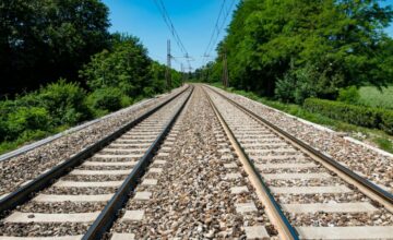 rail infrastructure_shutterstock_1728466291 (1)